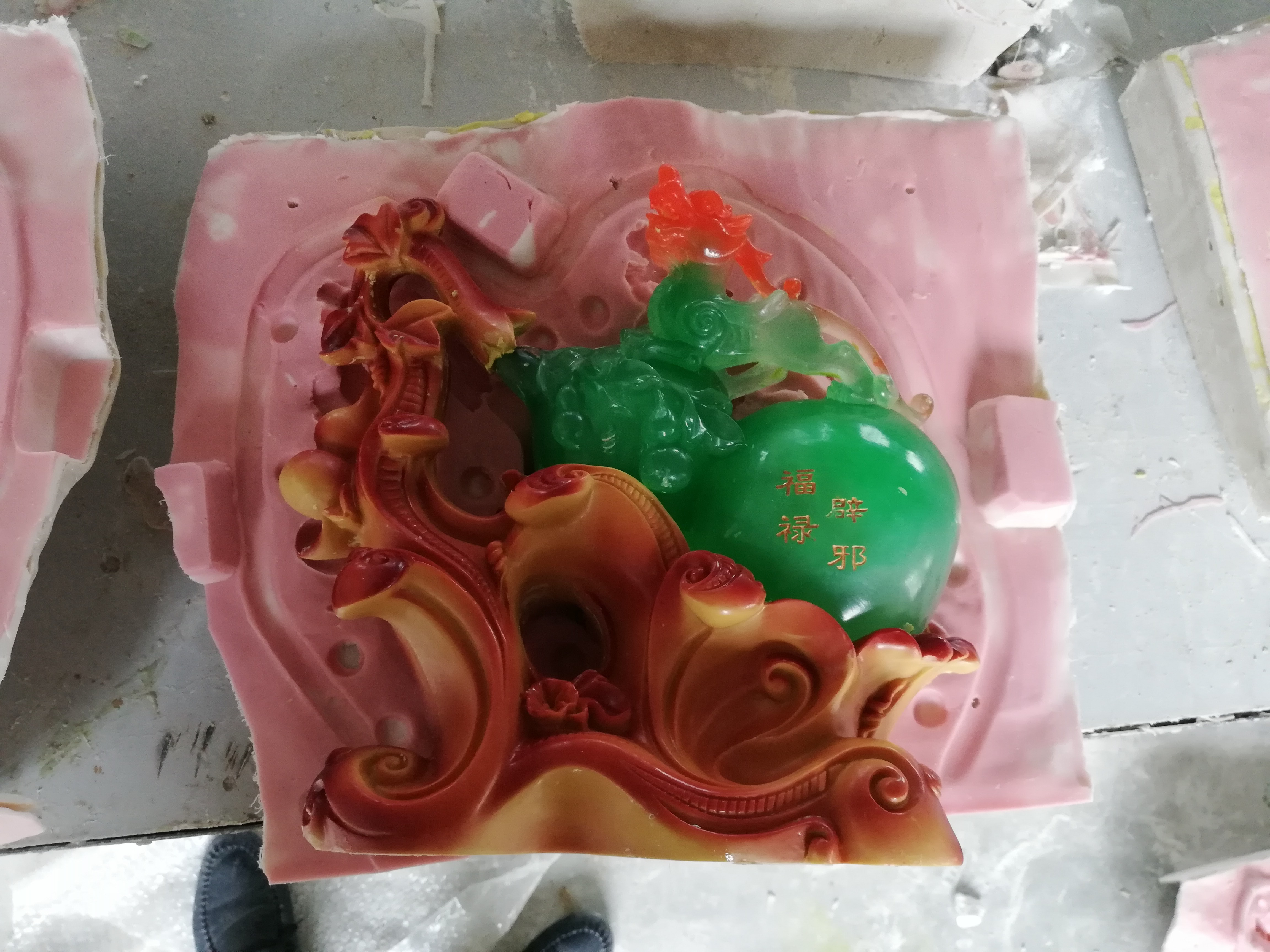 工業(yè)級(jí)模具硅膠不耐高溫怎么辦？